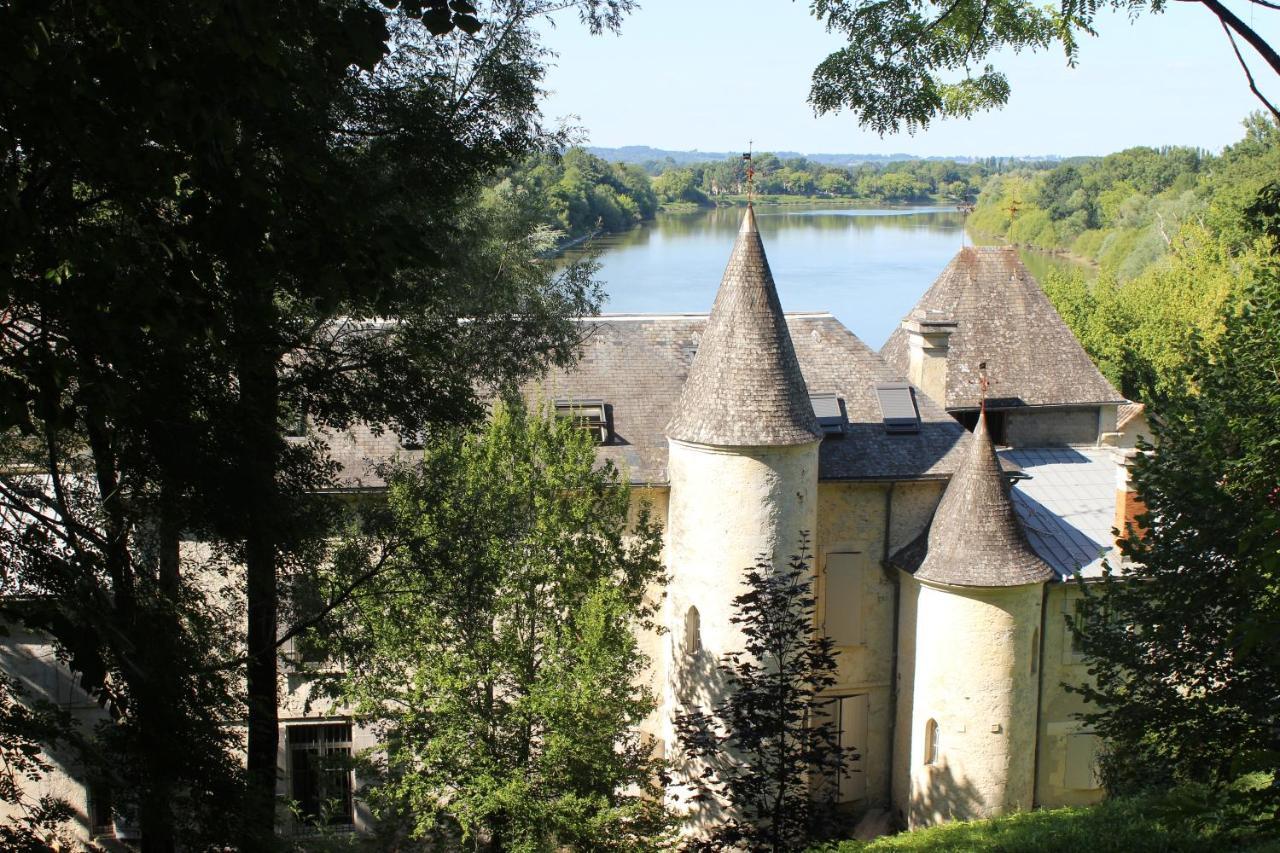 Chateau De Courtebotte Saint-Jean-de-Blaignac Exterior foto