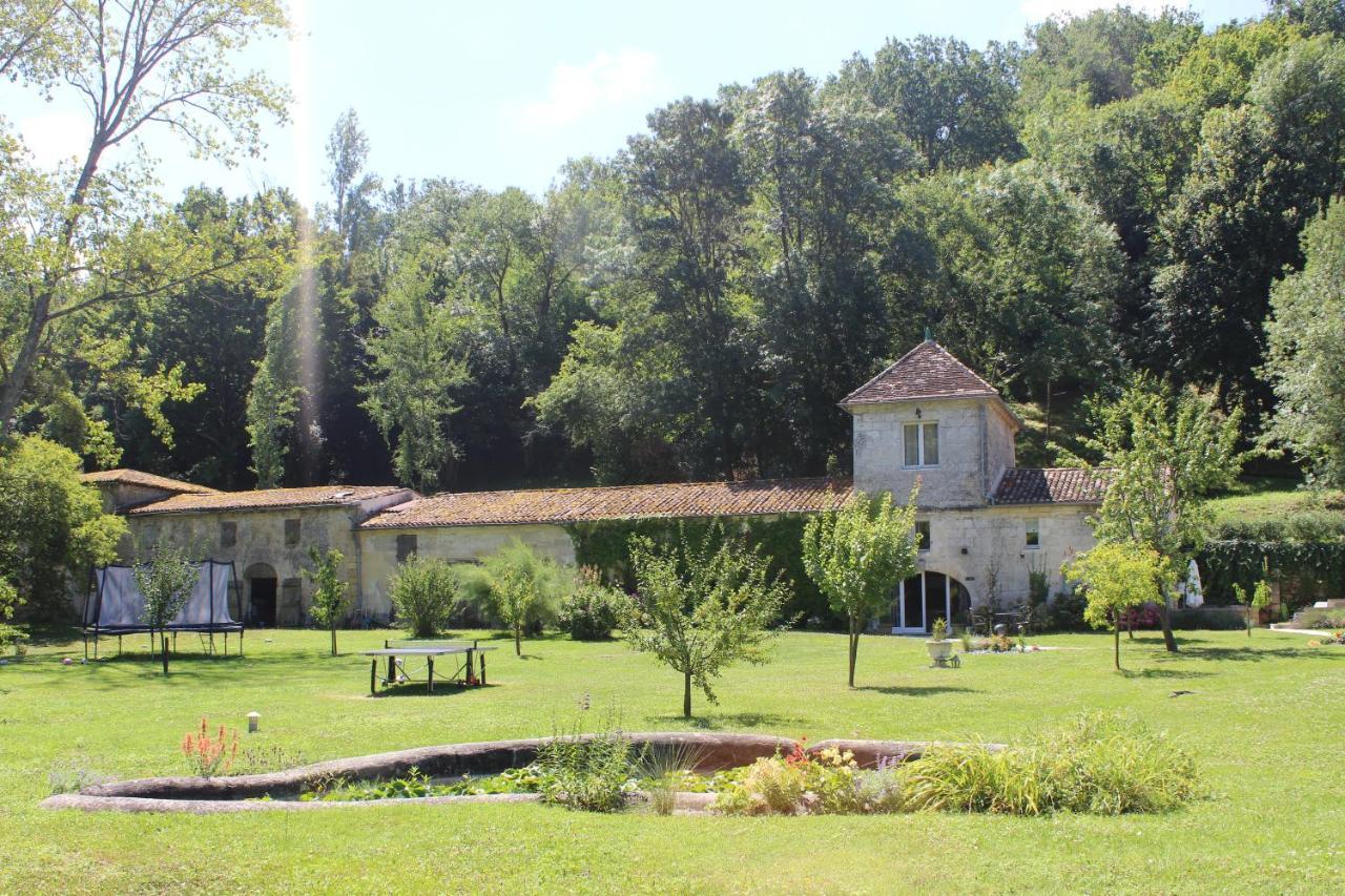 Chateau De Courtebotte Saint-Jean-de-Blaignac Exterior foto